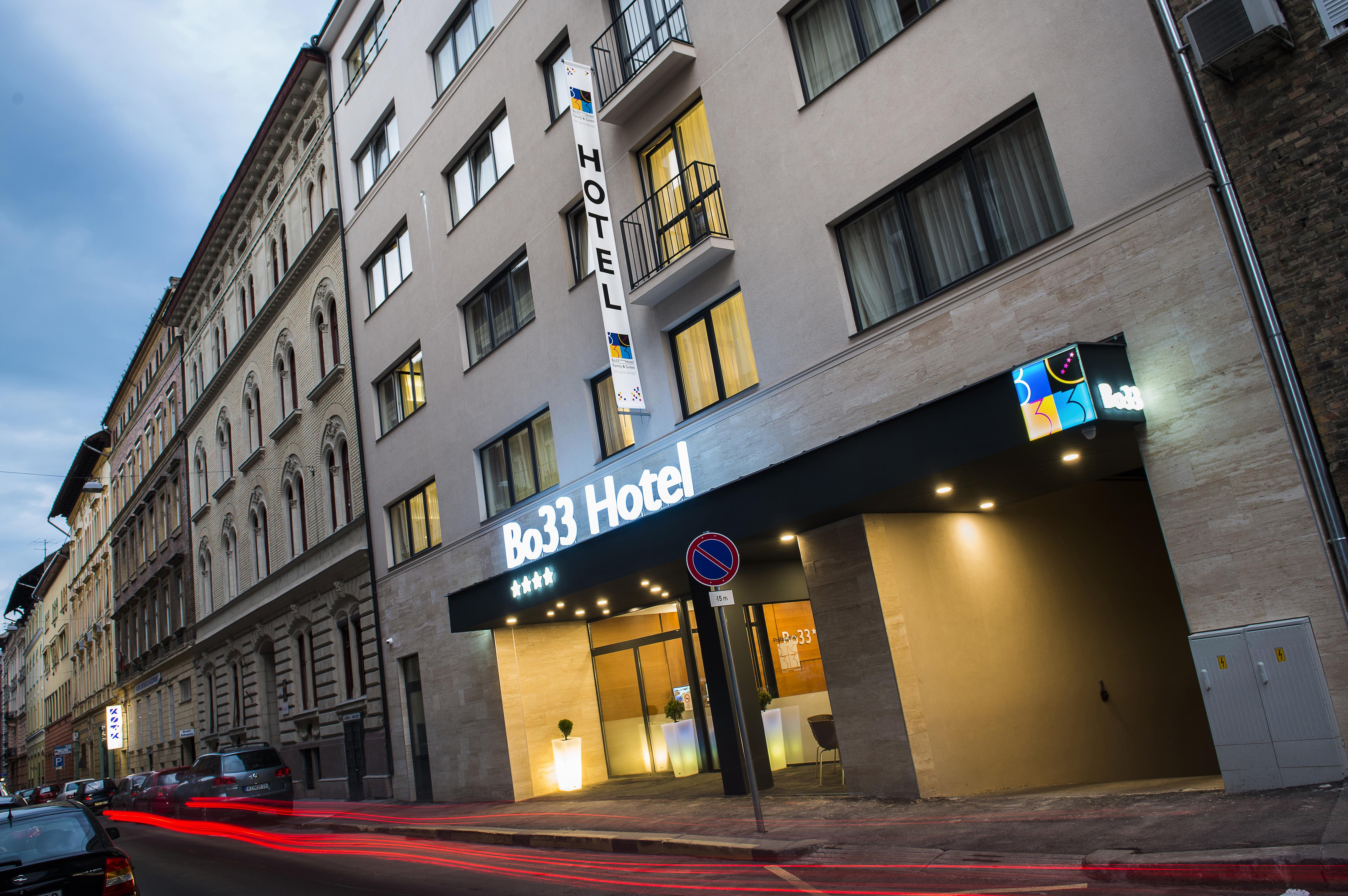 Bo33 Hotel Family & Suites Budapest Exteriör bild